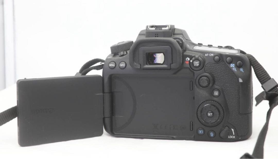 Canon EOS 90D標準レンズセットCanon EF-S 18-135㎜