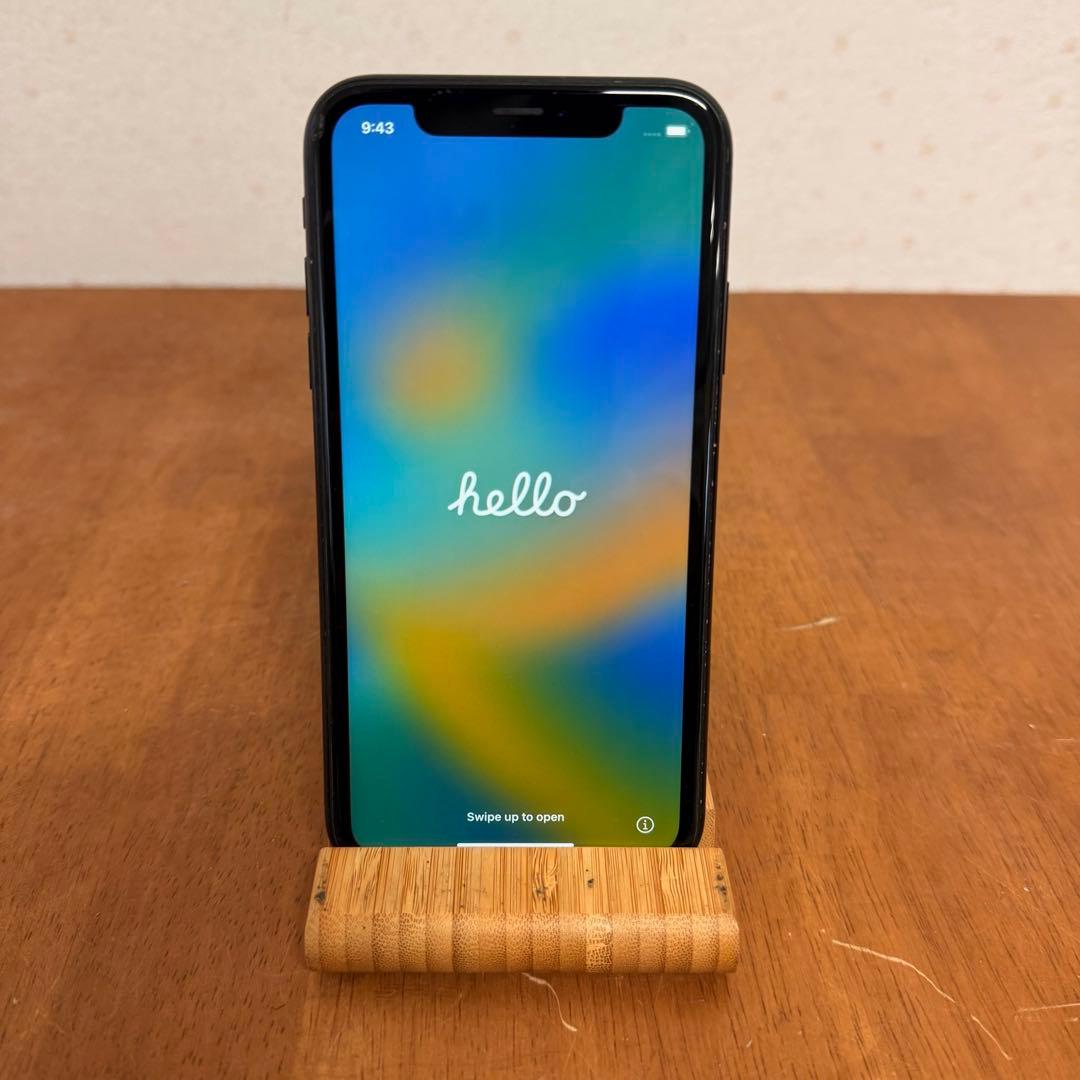 ● 美品 iPhone XR 64GB ブラック MT002J/A au