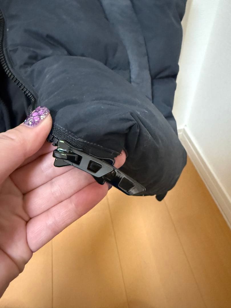 専用ディーゼル　ダウンベスト　メンズ　46 MからＬ　新品同様