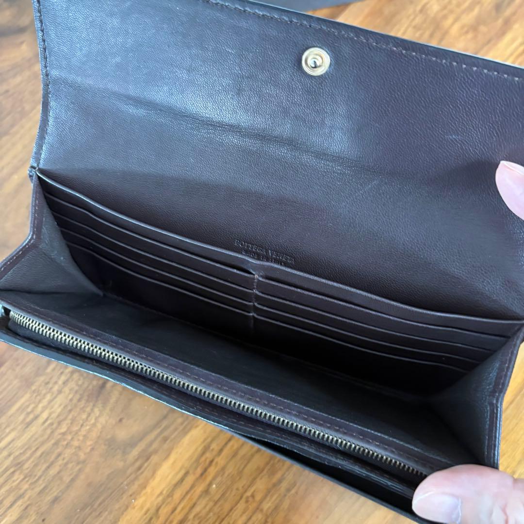 Bottega Veneta イントレチャート 長財布　こげ茶色ブラウン