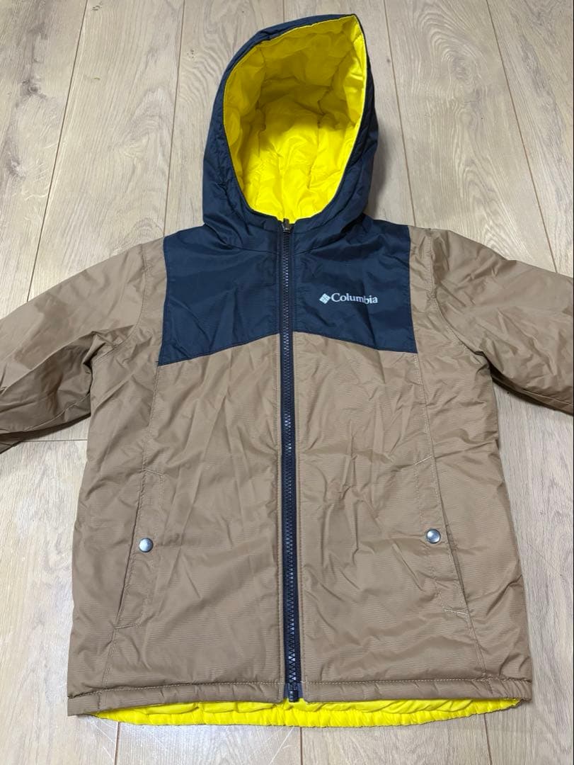 コロンビア　スキースノーウェア　リバーシブル　イエロー　ブラウン　6〜7歳