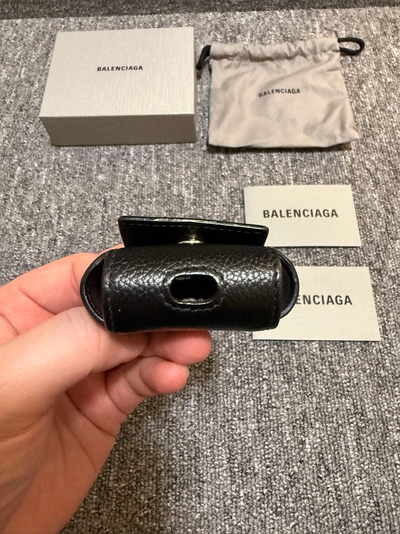 BALENCIAGA AirPods proケース