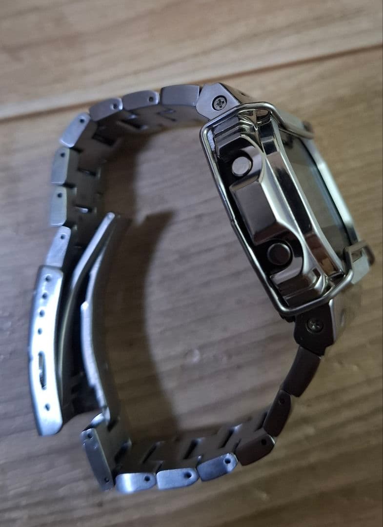 G-SHOCK　メタル