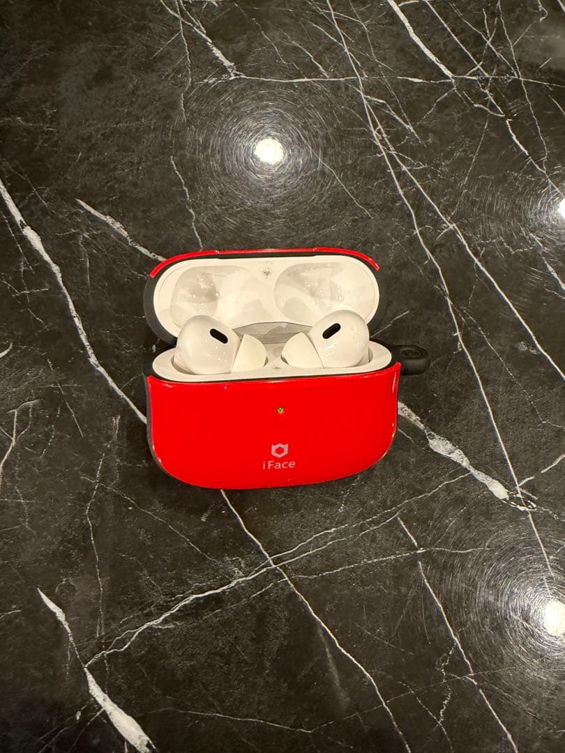 AirPods Pro2 本体 iFaceレッドケース付き
