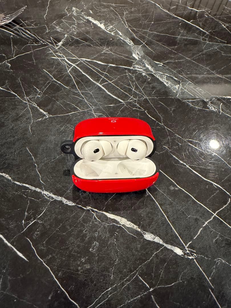 AirPods Pro2 本体 iFaceレッドケース付き