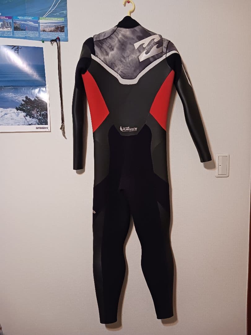 Billabong　セミドライ　裏起毛　5×３ミリ　K