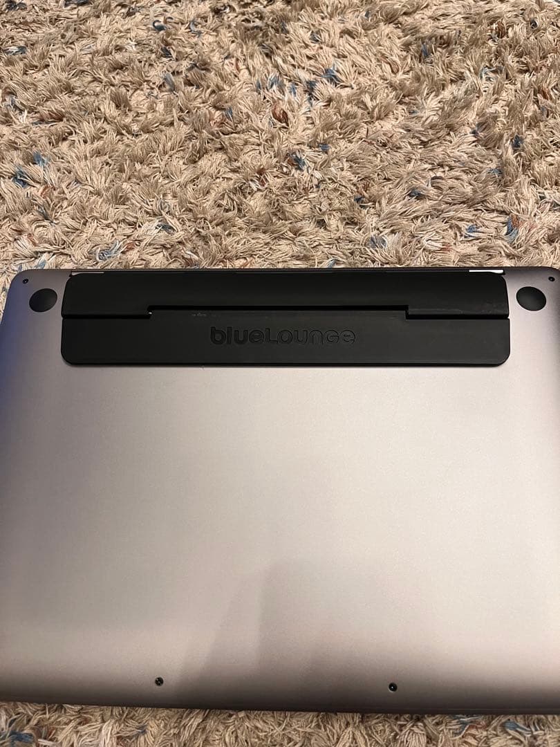 MacBook Pro 2020 8GBメモリ/512GBストレージ