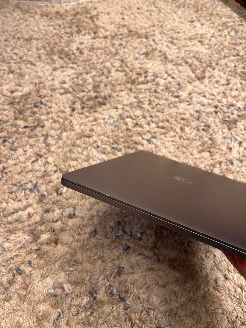 MacBook Pro 2020 8GBメモリ/512GBストレージ