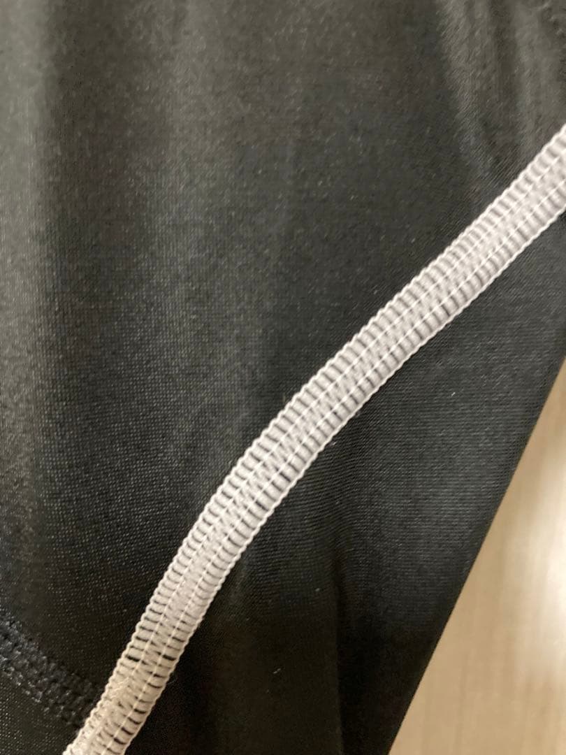 アリーナ　競泳水着