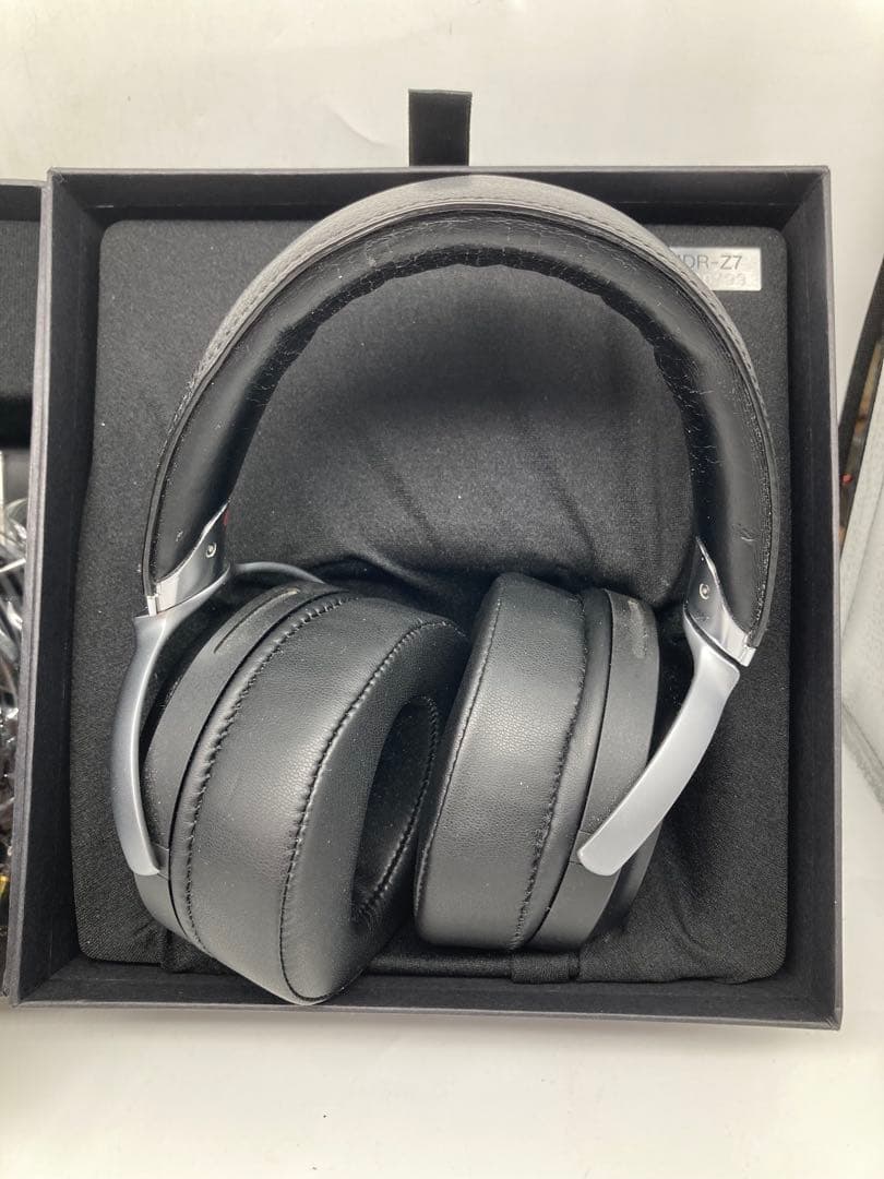 SONY MDR-Z7 ハイレゾ　リケーブル対応ヘッドホン　ハイエンド