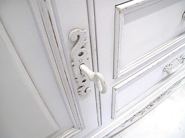 展示品　フレンチシャビー ホワイトペイント サイドボード 　リビングボード