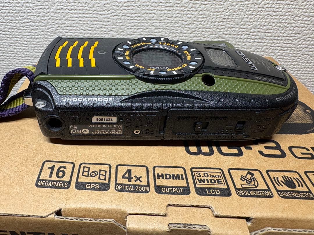 美品　ペンタックス　防水デジカメ　PENTAX WG-3 GPS グリーン