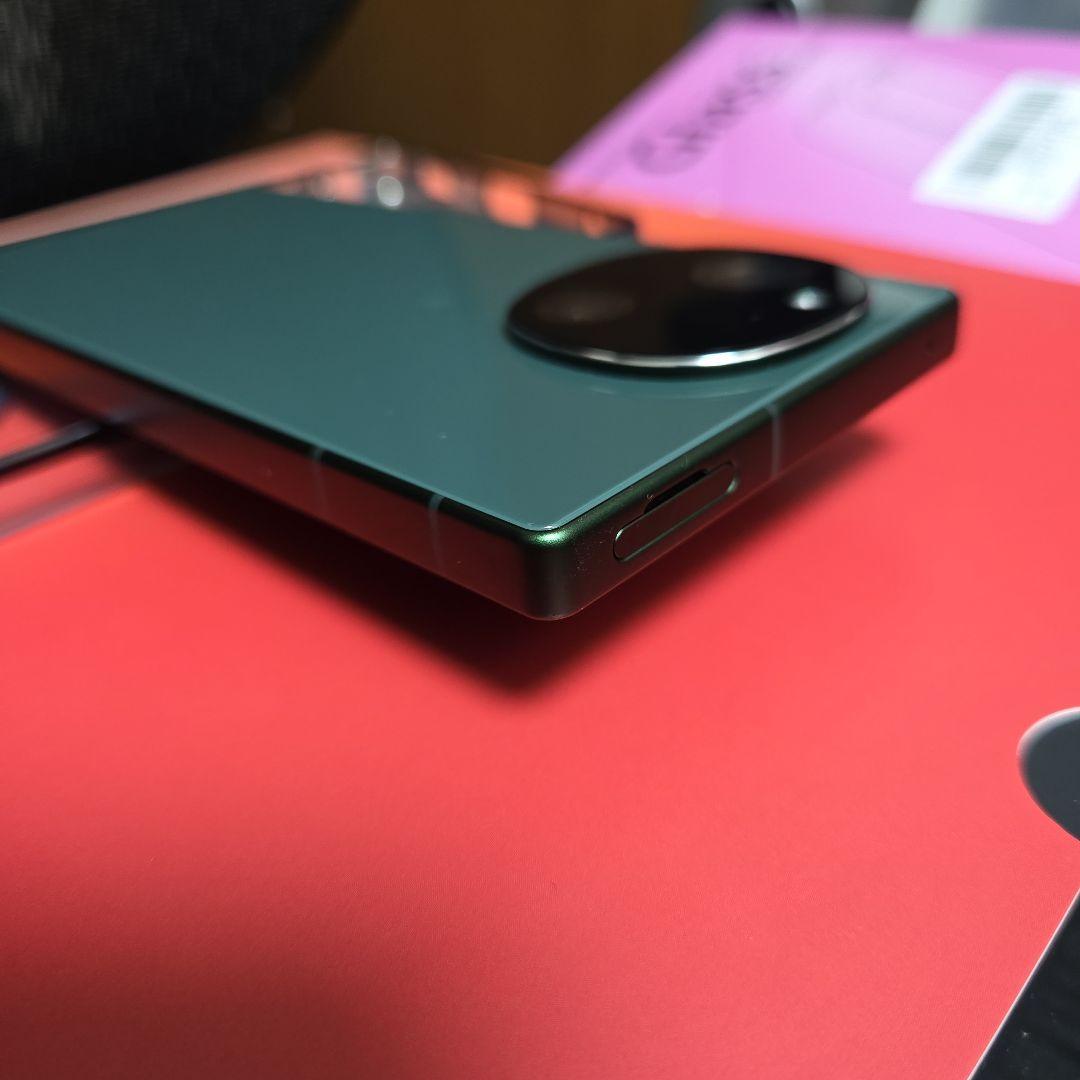 SHARP AQUOS R9 SH-M28 本体