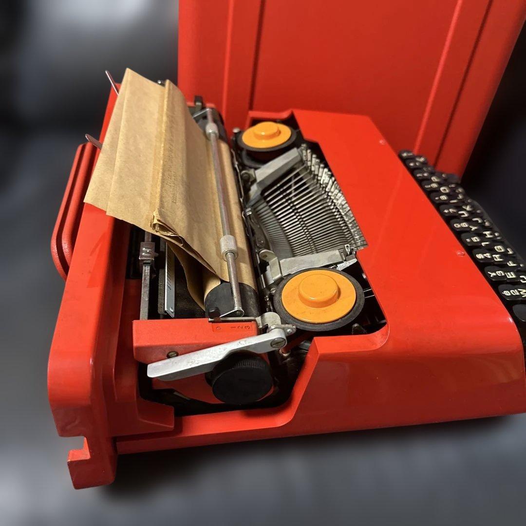 Olivetti オリベッティValentineタイプライター 赤バケツ　現状品