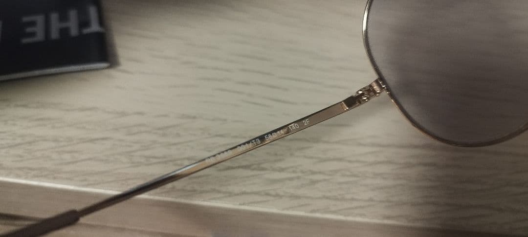 小物 RayBan RB3689 001/13 EVOLVE