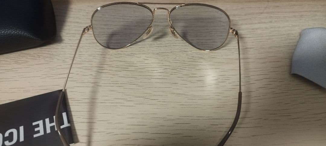 小物 RayBan RB3689 001/13 EVOLVE
