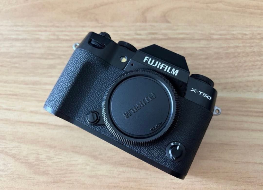 [新品同様] FUJIFILM XT50 + おまけ多数付き