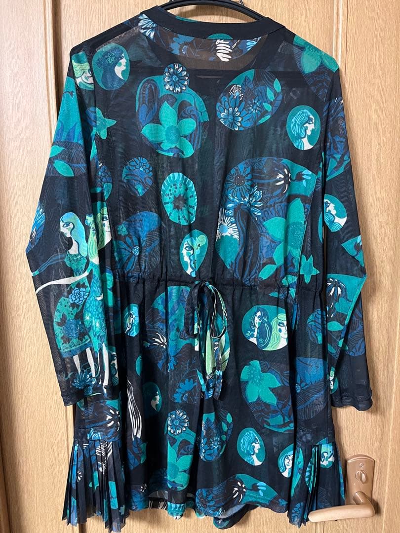 トクコプルミエヴォル　チュニックブラウスリボン付