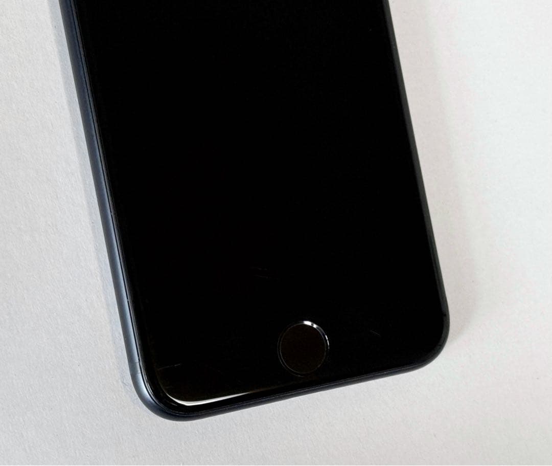 バッテリー最大容量95%　iPhone SE 第3世代 64GB ミッドナイト