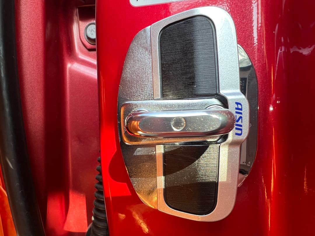 【アイシン】ドアスタビライザー＋取付ボルトセット　ZC33S スイフトスポーツ