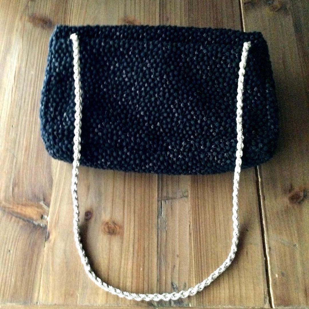 花珠 黒の編物 クラッチバッグ