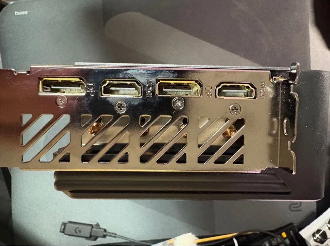 グラフィックボード・グラボ・ビデオカード GIGABYTE Radeon RX 7800 XT 16GB