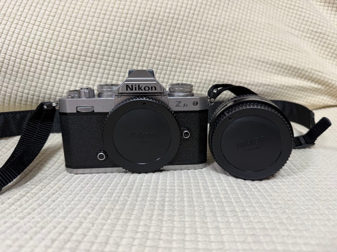 Nikon Z fc 一眼レフカメラ 28mmレンズ付き