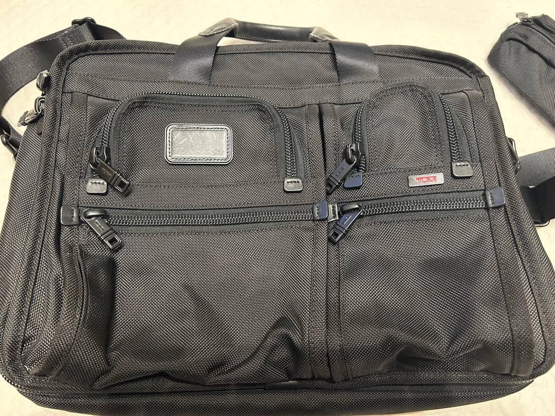 TUMI トゥミ　ビジネスバッグ　ブラック