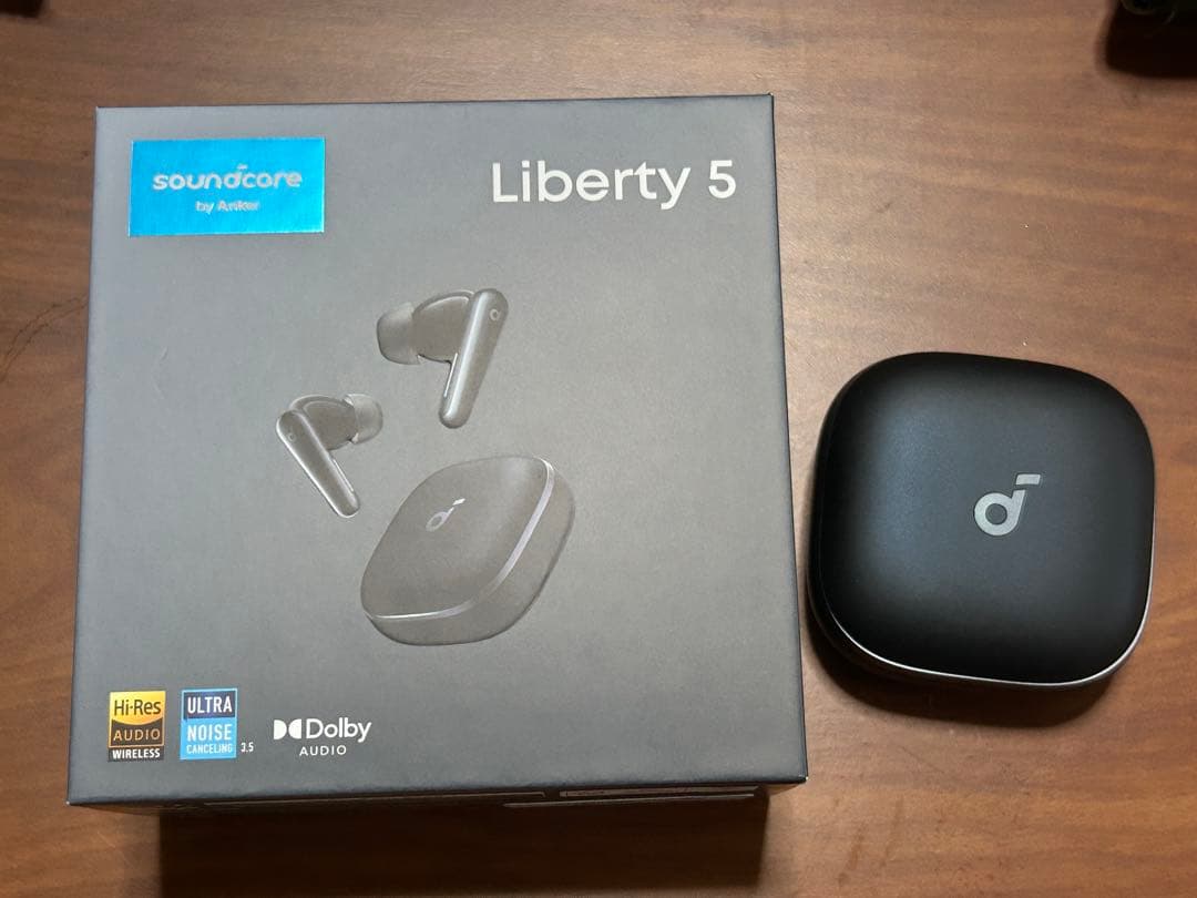 イヤホン Anker sound core liberty 5