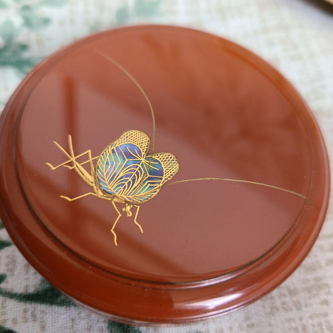 茶道具　香合　高桑泉斎　鈴虫秋草蒔絵