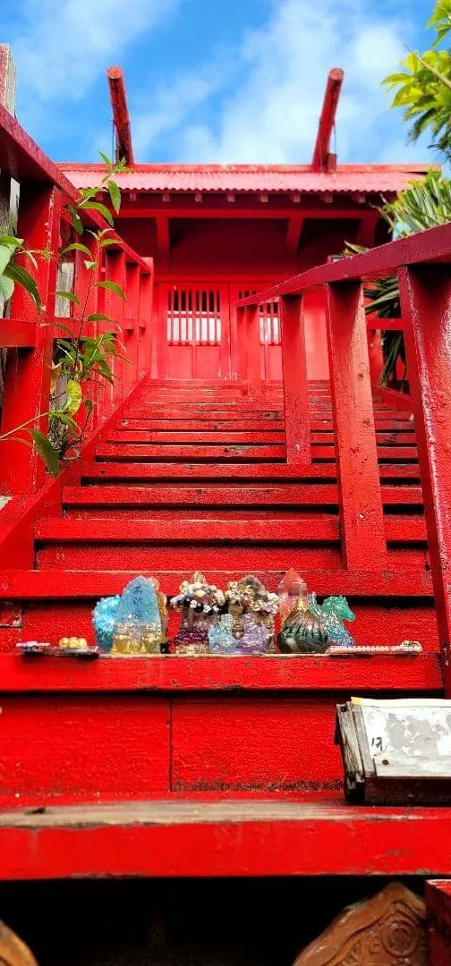 大巡礼願い事と金運の三面観音金のオルゴナイト