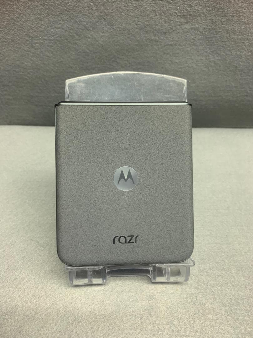 美品 SIMフリー MOTOROLA razr 50 512GB コアラグレイ色