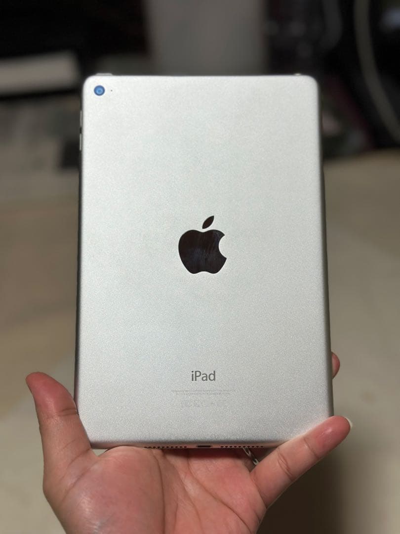 Apple iPad mini 4 128GB ホワイト Wi-Fi