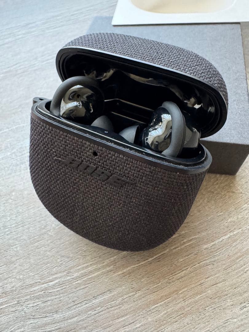 Bose QuietComfort Earbuds II専用ケース付