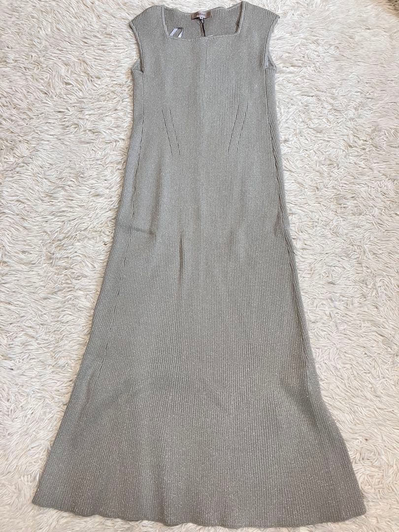 【新品タグ付き】JUSGLITTY フレンチラメリブワンピース