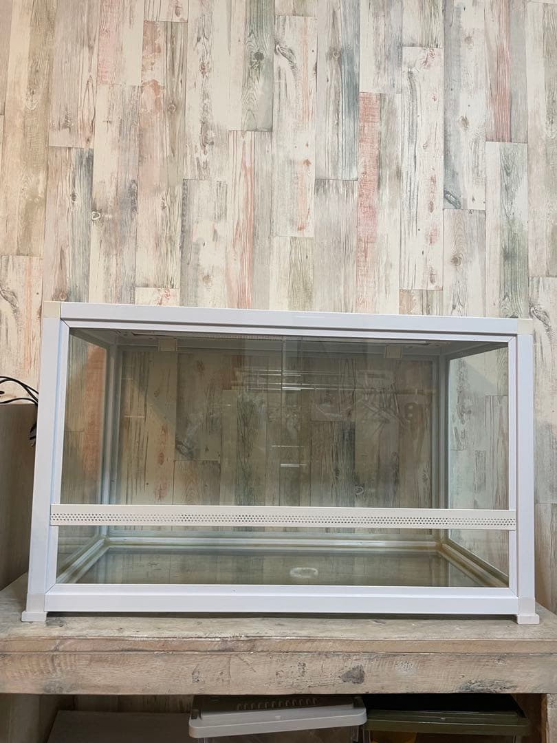 爬虫類ケージ　60×30×35 ホワイト　美品