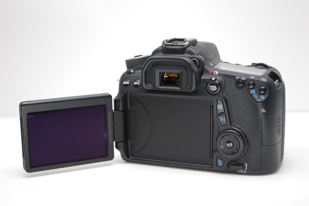 ✨Canon EOS 70D✨高画質 Wi-Fi内蔵 スマホ転送OK 美品