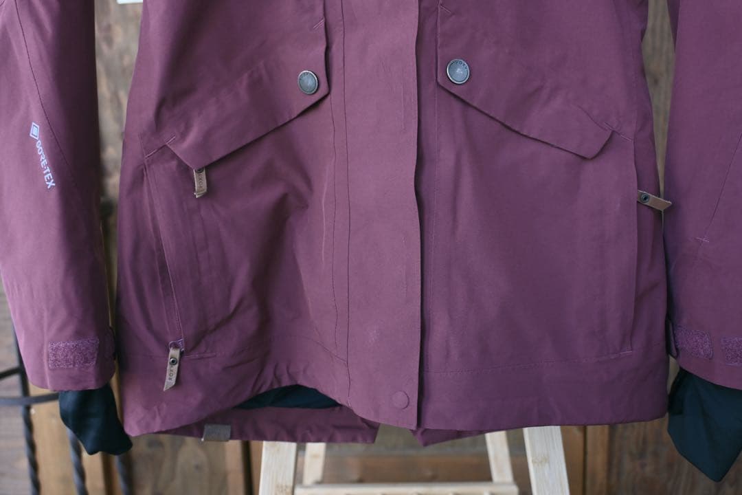 2026/2/13クリーニング済　ROXY GORE-TEXスノーボードウェア