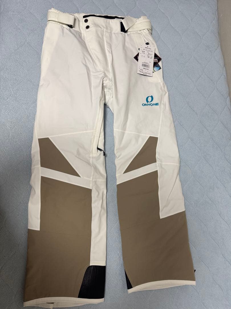 値下　新品ONYONE ONP97450 スキー用パンツ