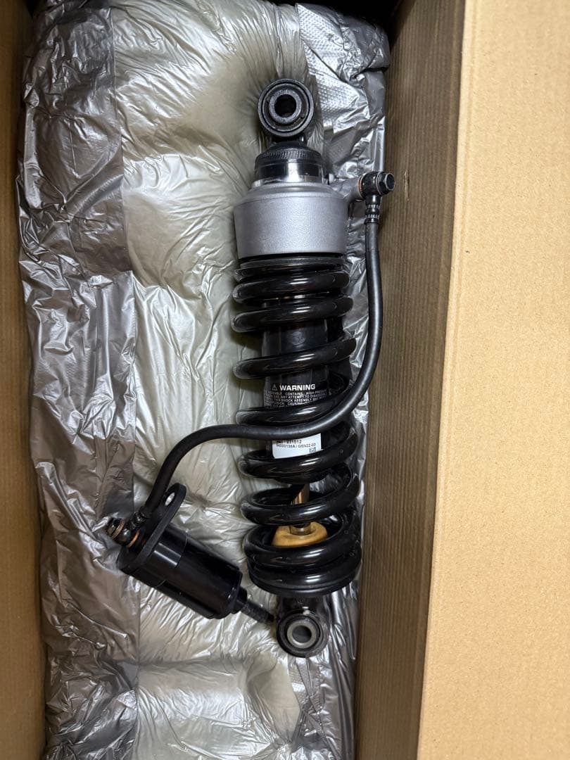 ローライダーST FXLRST純正リアサスペンション