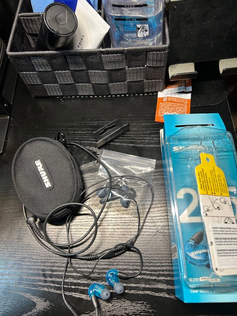 SHURE SE215 SPECIAL EDITION イヤホン