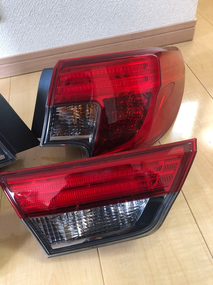 マークX130系中期後期純正テールランプ