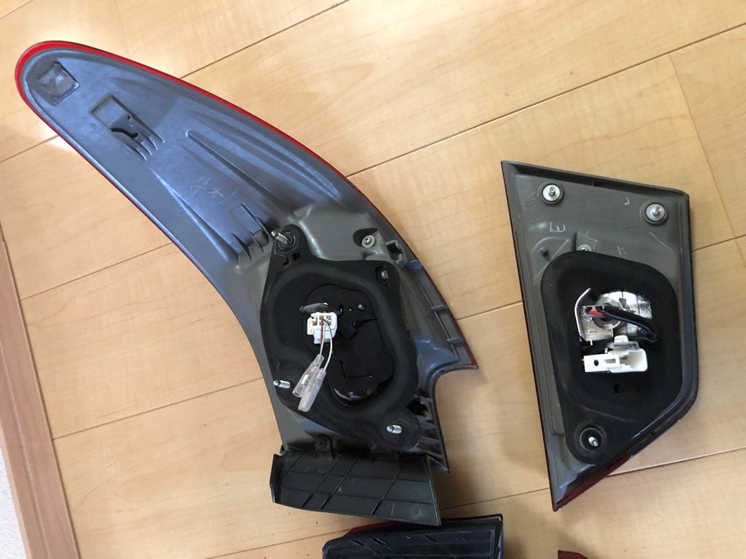 マークX130系中期後期純正テールランプ