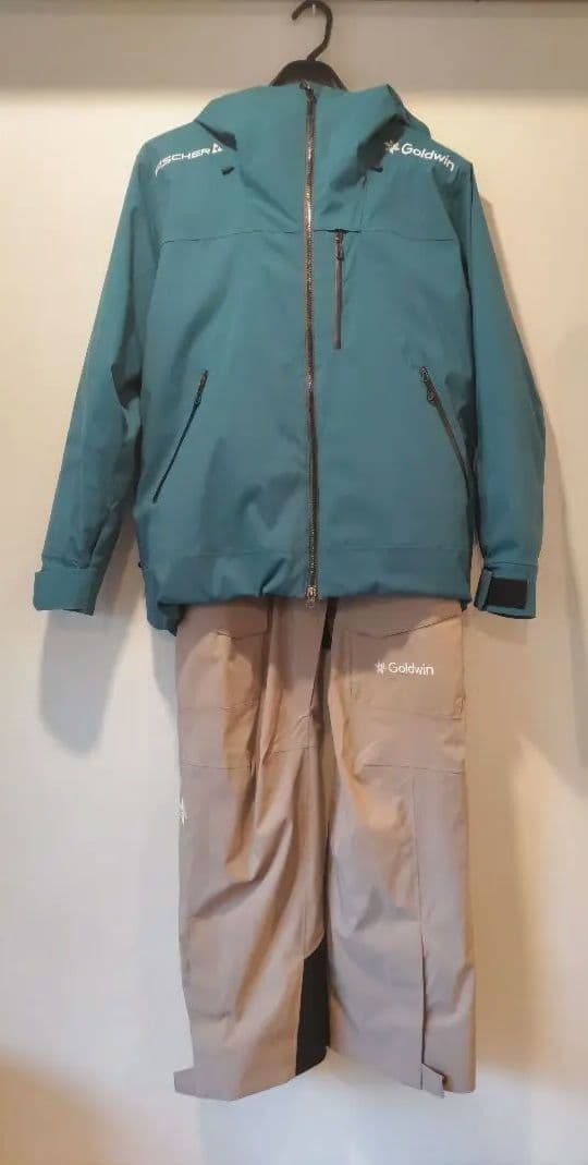 k*8様 【値下げ】Goldwin Fisher オピニオン スキーウェア上下