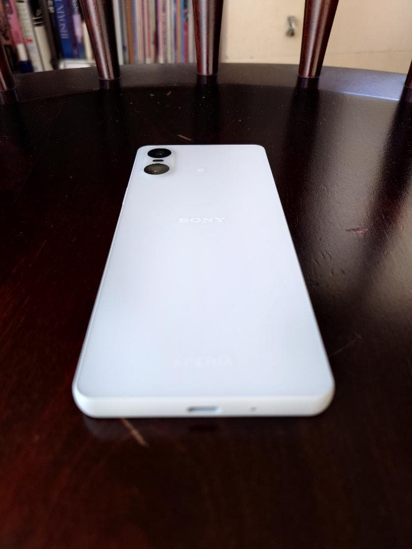 ★ほぼ新品★ Xperia 10 VI / SIMフリー / ホワイト
