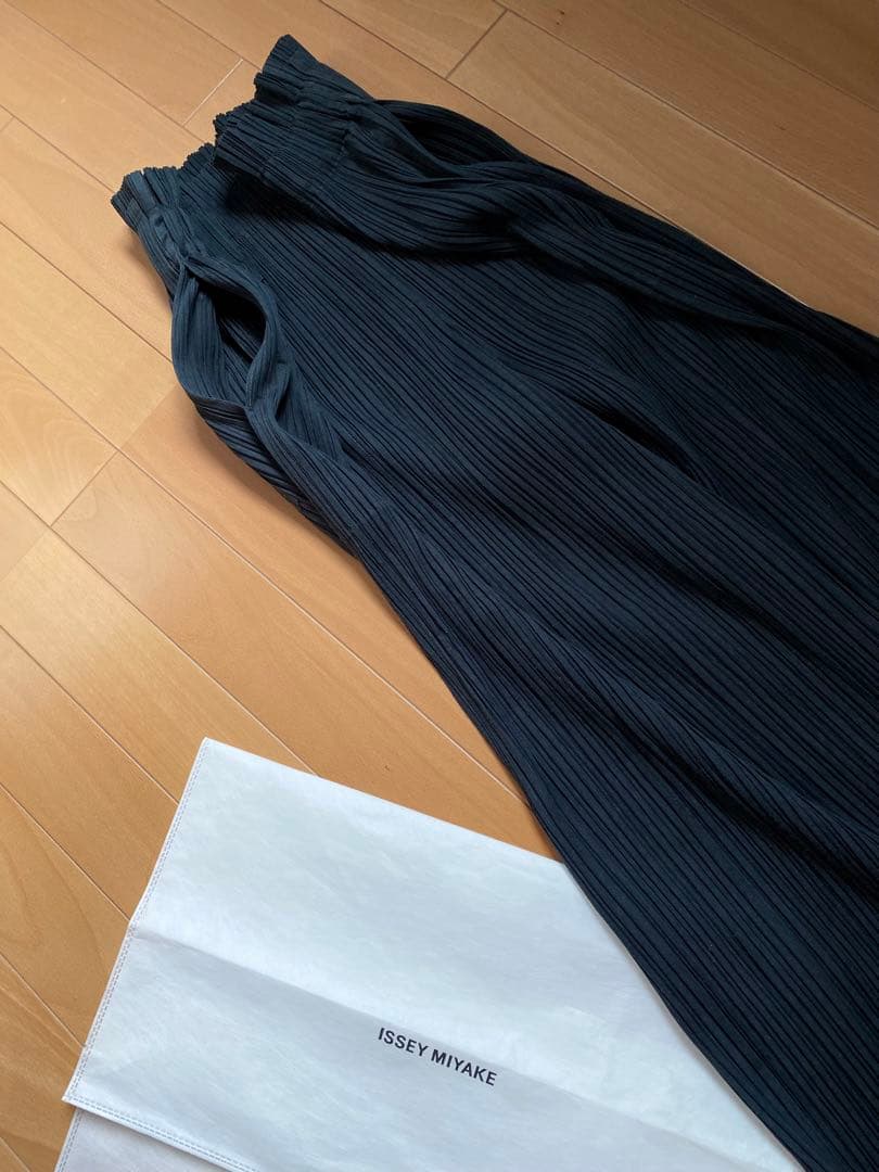 最終価額PLEATS PLEASE 2024.03.05RAMIE PLEATS
