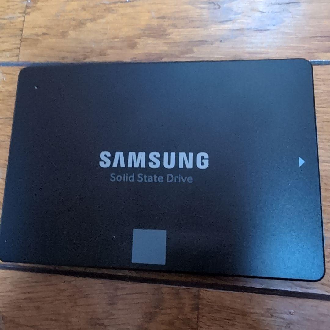 【ジャンク品】Samsung 850 EVO 4TB SSD（3）
