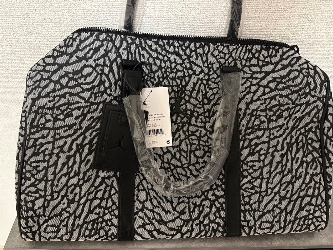 定価以下　　ジョーダン　JORDAN ダッフルバッグ ボストンバッグ
