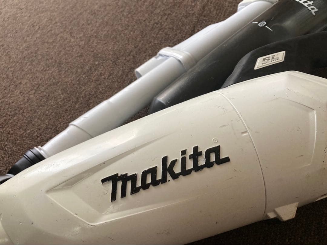 マキタ充電掃除機　サイクロン　CL001G 36V➖40V