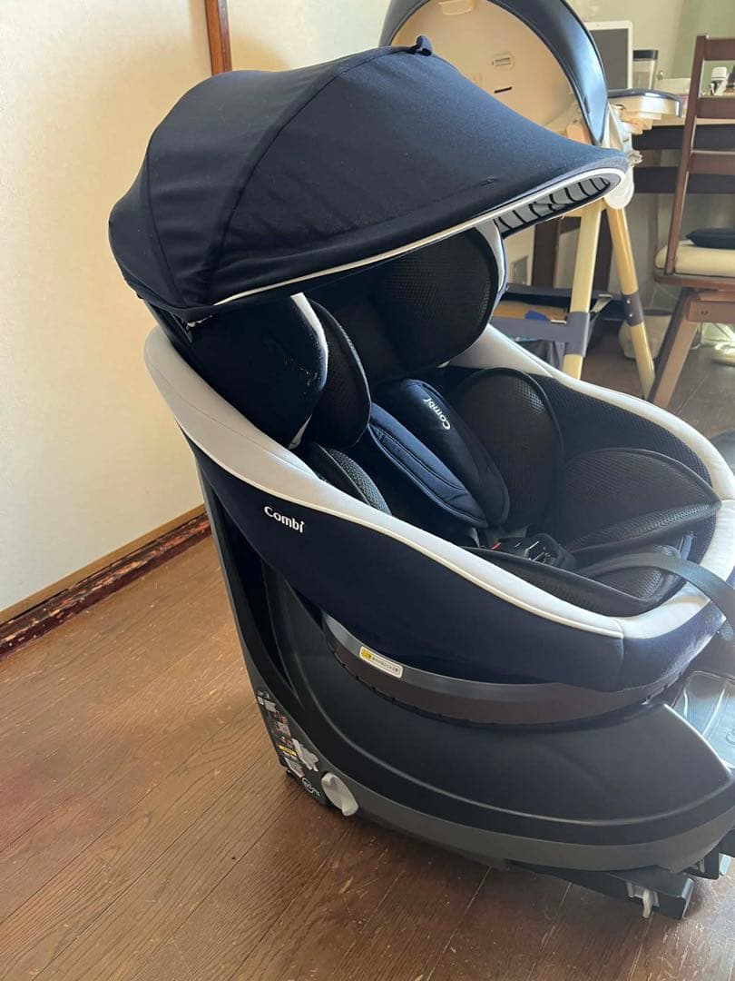 [Combi ]コンビ　チャイルドシート　クルムーヴスマート isofix